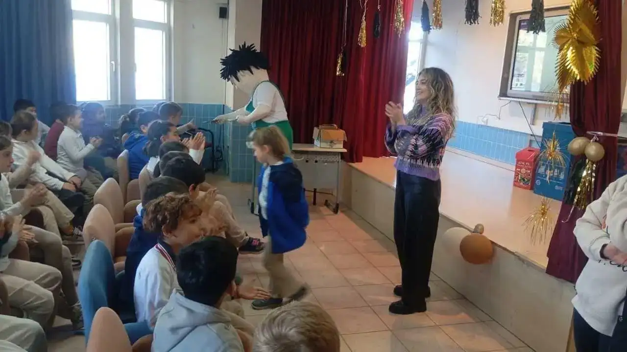 Kemer’de Minik Ellere Çevre Dedektifiyle Doğa Aşısı 4